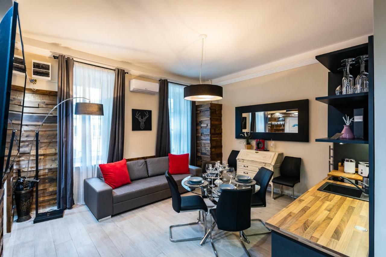 Center Of The Center, The Grand Deluxe Leilighet Budapest Eksteriør bilde